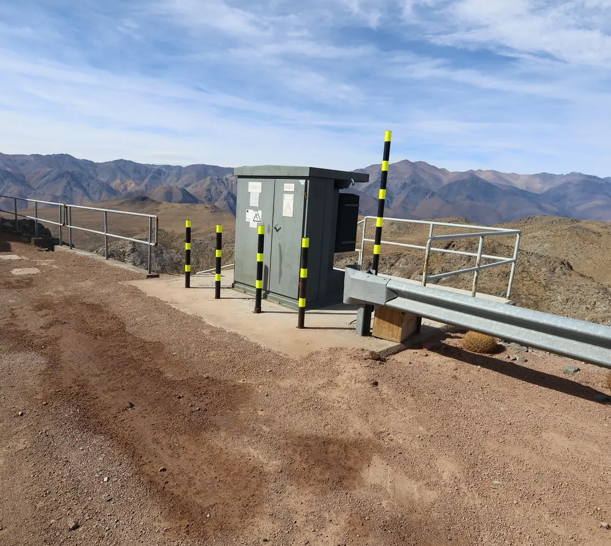 Subestación con transformador de 350 kVA intervenido en mantención